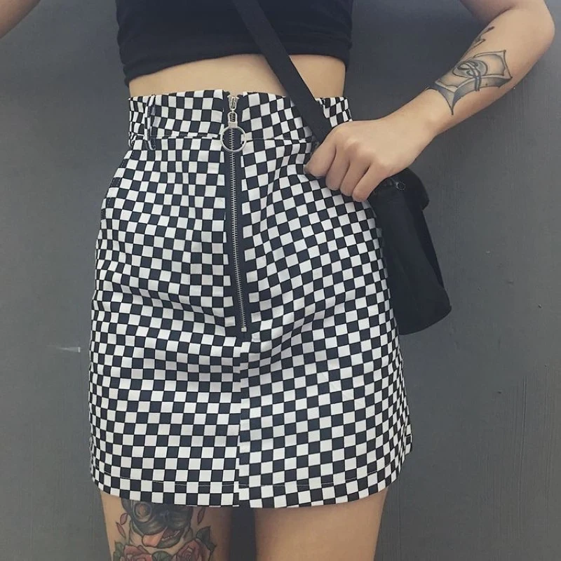 

Black and White Lady Casual O-Ring Zip Fly Checkered Mini Skirt Women Summer Glamorous Bodycon Mid Waist Plaid Skirt