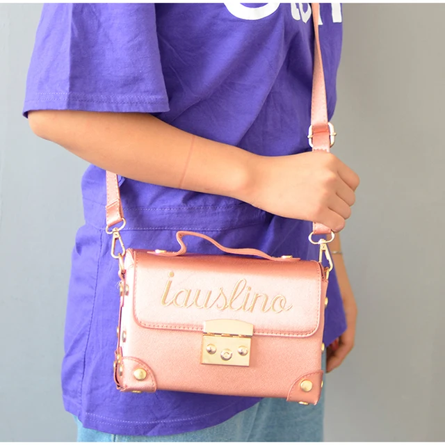 Whole 2017 Women S Messenger Bags Embroidery Hand Fashion Whole 2017 Women S Messenger Bags Embroidery Hand Fashion Package Lock Small Box Bag All