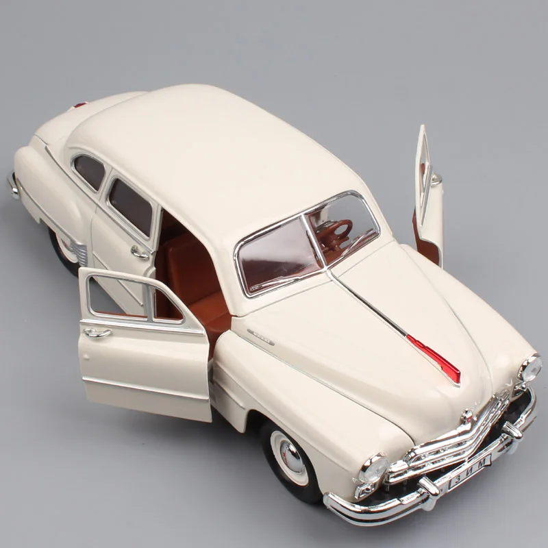 1/24 Scale luxury Russia Soviet USSR vintage old Gorky GAZ-12 ZIM GAZ 12 limousine Volga diecast& vehicles model cars toys kids