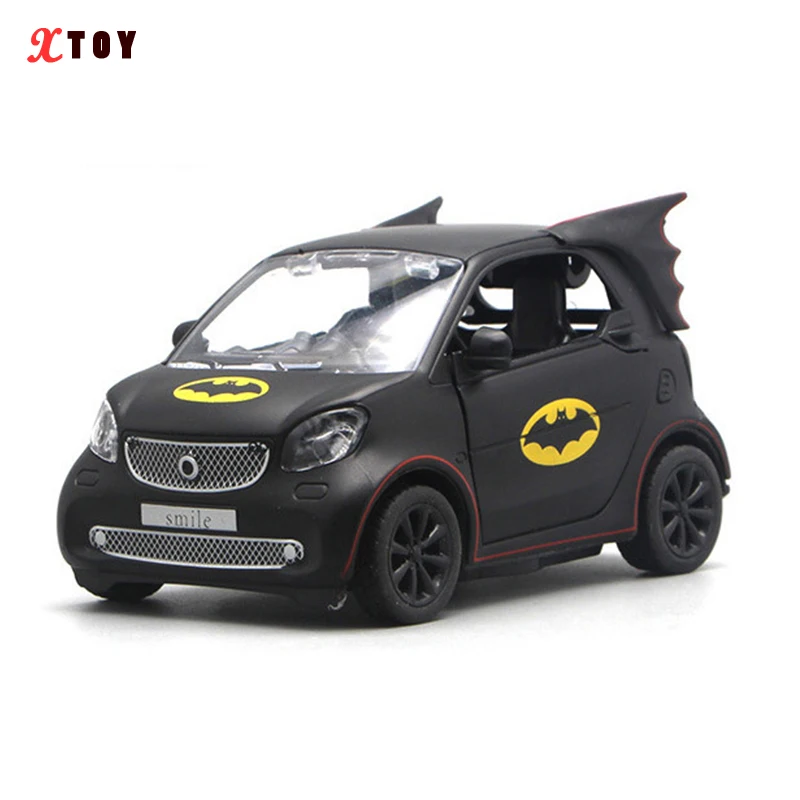 

Batmobile Pull Back Car Bats Cartoon Alloy Model Acousto-optic Toys for Children Boys Toys Monster Mini Cars Christmas Gifts