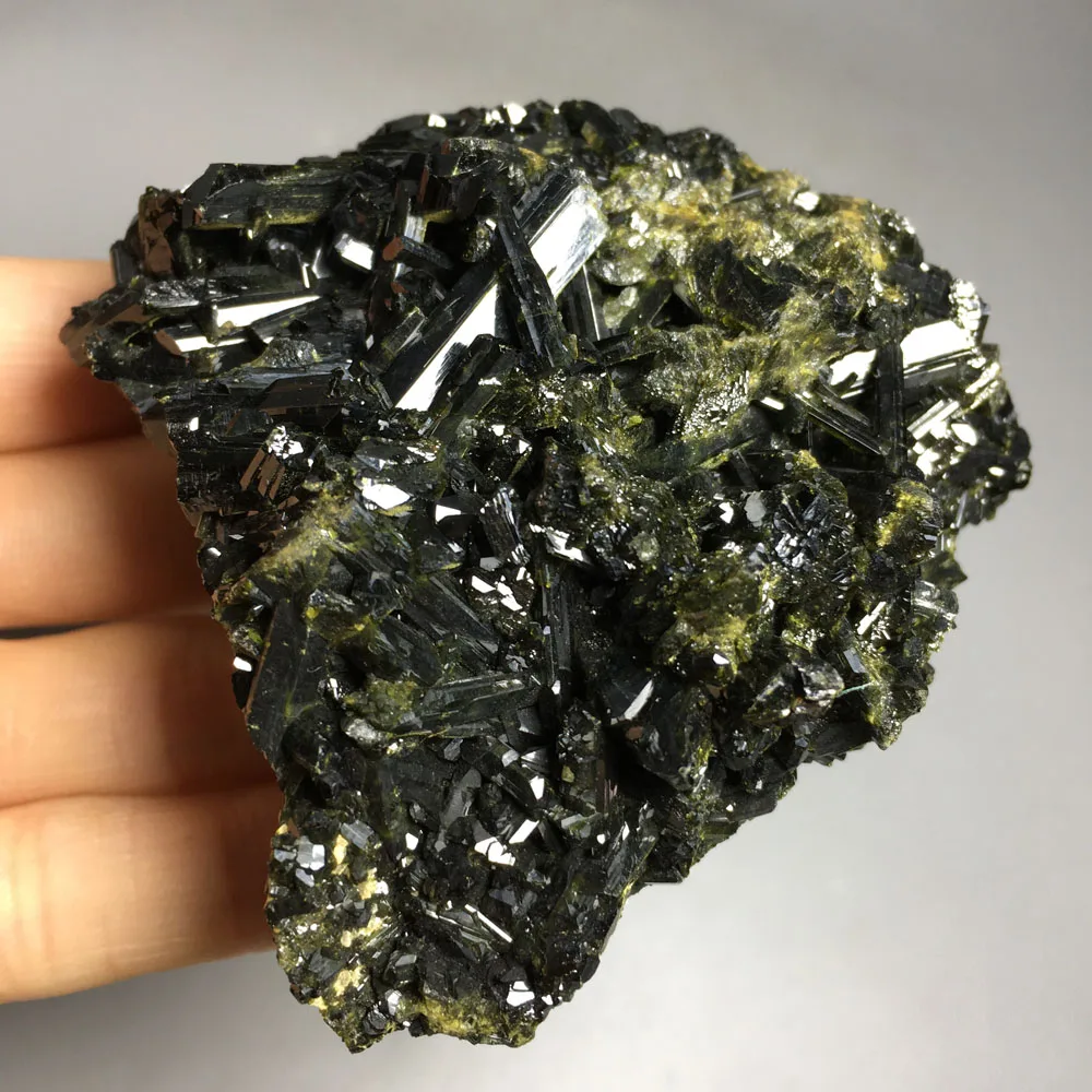 234g Natural rare rough crystal mineral cluster Green tourmaline cluster specimens for sale