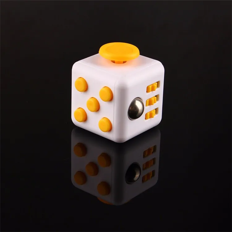 3689647744_847453922