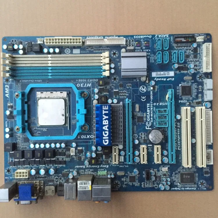 

For Gigabyte GA-MA785GT-UD3H Original Used Desktop Motherboard AMD 785G Socket AM3 DDR3 SATA2 USB2.0 ATX