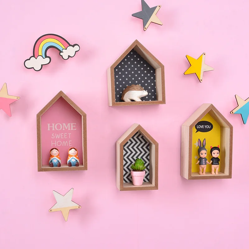

Retro Wooden Storage Rack Shelf Wall House Shaped Decorations Nordic Candy Color Organization Hanger Photography Prop Shelves