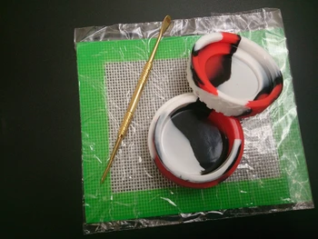 

Silicone Wax Kit Set with square sheets pads mat 23ml tyre tire container long gold dabber tool for dry herb jars dab