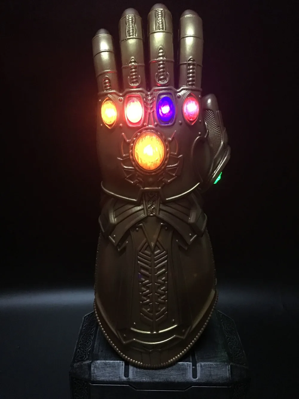 Infinity Gauntlet светодиодный светильник Thanos реквизит для костюмированной