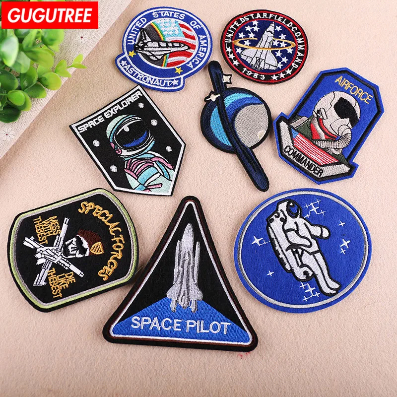 

GUGUTREE embroidery outer space patches astronaut patches badge patches embroidered appliques for denim jeans