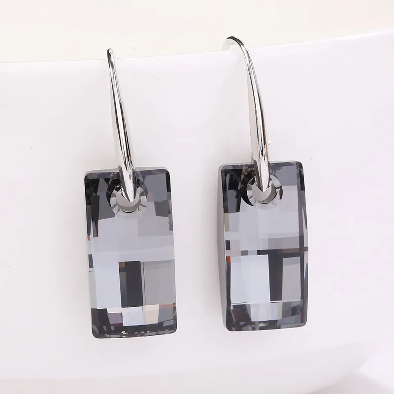 

Ms Betti 2018 trendy long Silve night crystal earrings for women With Genuine Crystals From Swarovski Bijoux graduation gifts