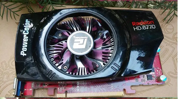  Used original for PowerColor HD6770 DDR5 1G 128bit  PCI-E graphics card   VGA + HDMI + DV 