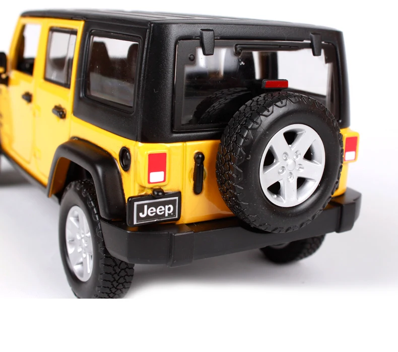 Maisto 1:24 Jeep Wrangler Jeep беговые автомобилей SUV литая модель модели автомобиля игрушки для детей Подарки в коробке