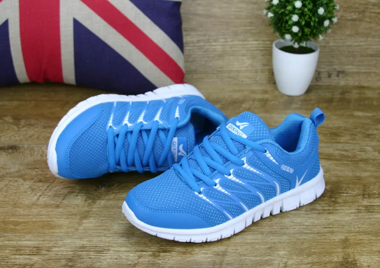 3231577456_1805594141