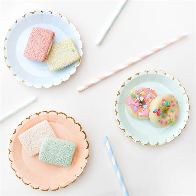 

2018 Paper Disposable Plates Solid Color Round For Afternoon Tea Cake Dessert Birthday Wedding Party New Year 7 inch 8PCs/Pack