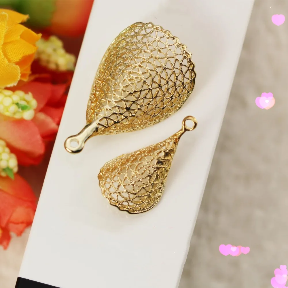 

Korean Version Of The Bright Gold Hollow Leaves Charms Bracelet Necklace Earrings Charm DIY Fashion Jewelry Accessories Bijoux