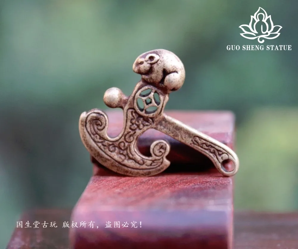 4.5 CM China Pure Bronze mouse axe Counteract Evil Force Animal Amulet Pendant