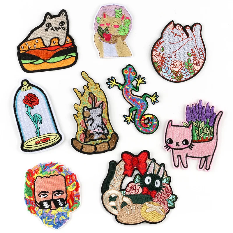 

Cartoon Cat Embroidered Patches Iron On for Clothing Lizard Flower Appliques Kawaii Flower Cats Badges Coats Hats Shoes Parches