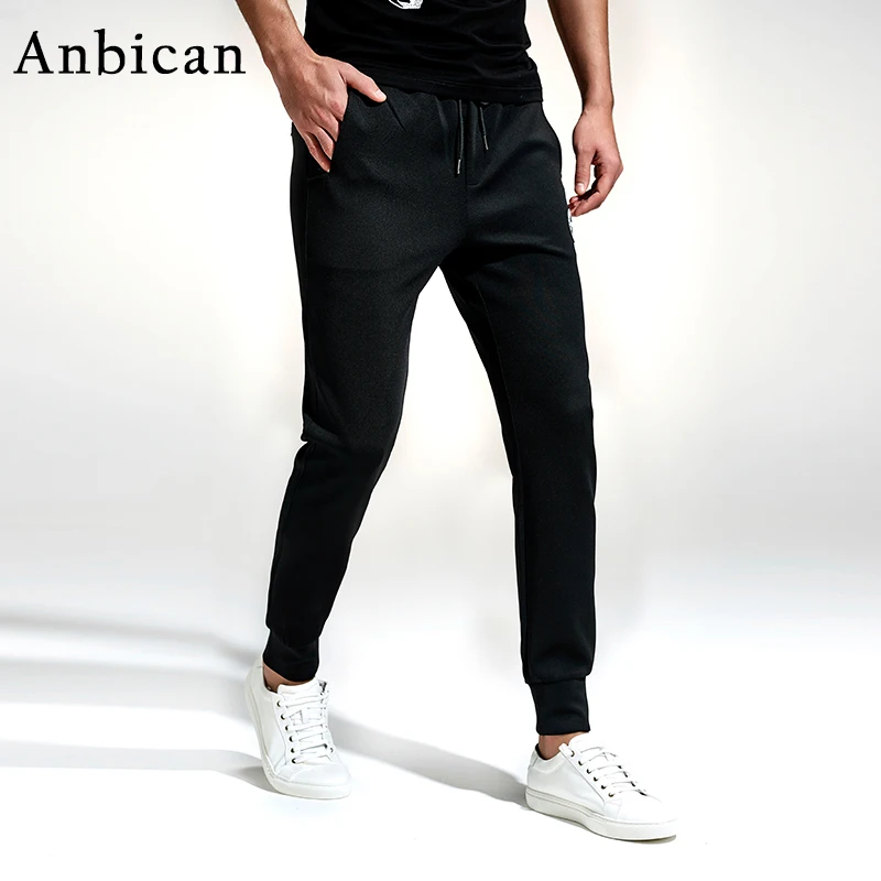 black sweatpants outfit men