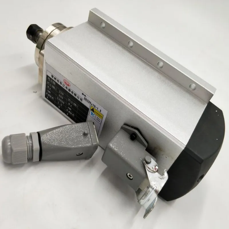 

NEW FOUR BEARING ER20 3KW AIR-COOLED SPINDLE MOTOR ENGRAVING MILLING GRIND
