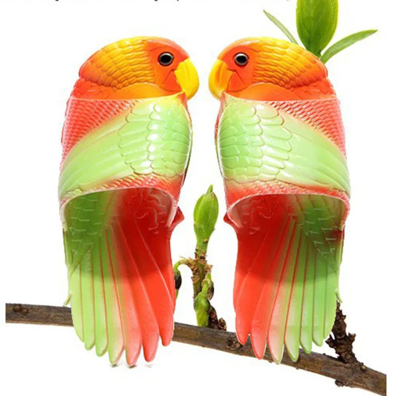 

Parrot Slippers WOMEN Summer FUNNY Creative Parrot Sandals And Slippers Parent-child Beach Shoes Couple Word Slippers