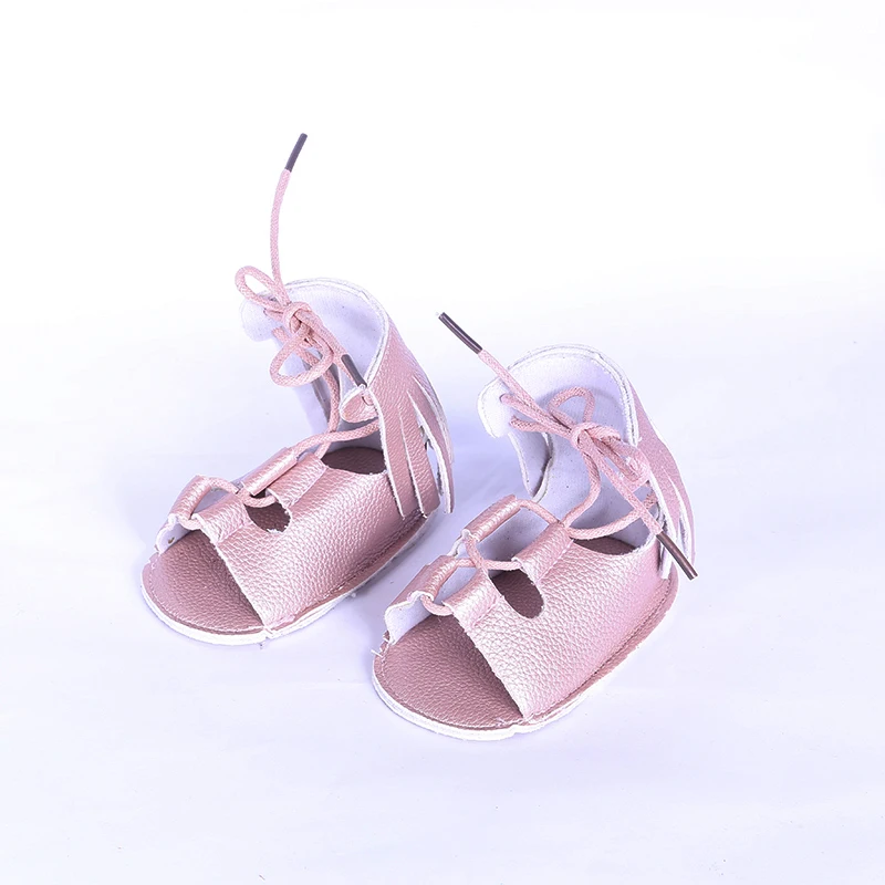 Из искусственной кожи для маленьких девочек сандалии детские мокасины выдалбливают малыша на шнуровке для маленьких девочек обувь