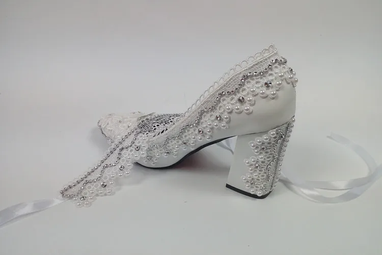 BaoYaFang/Новое поступление; женские свадебные туфли на толстом каблуке с острым носком; женская модная обувь на высоком каблуке; женская белая кружевная обувь с ремешком на щиколотке