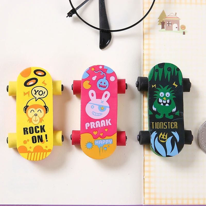 

Skateboard Erasers Carnival Prize for Kids Birthday Party Favors Gift Pinata Filler Treasure Box Prizes Children's Party Gifts