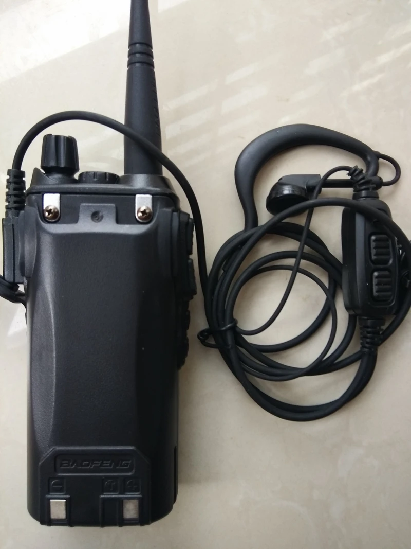 Портативная рация Baofeng Tri power 8 Вт UV 82 Двухдиапазонная VHF/ UHF 128 FM Любительское радио