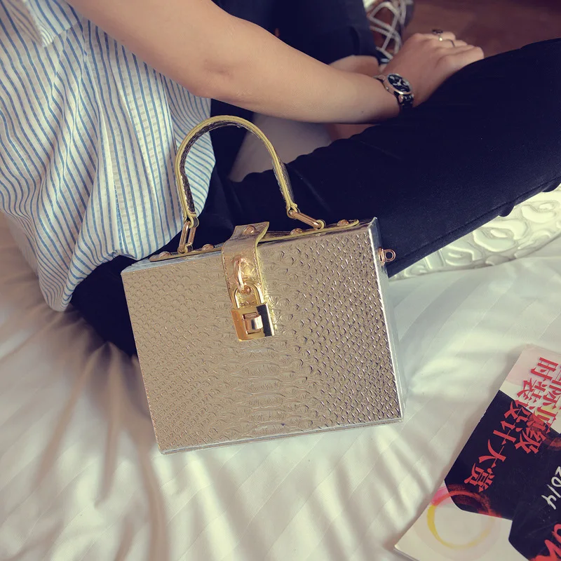 Women s European and American Style font b Handbags b font 2016 New Lady Messenger bag