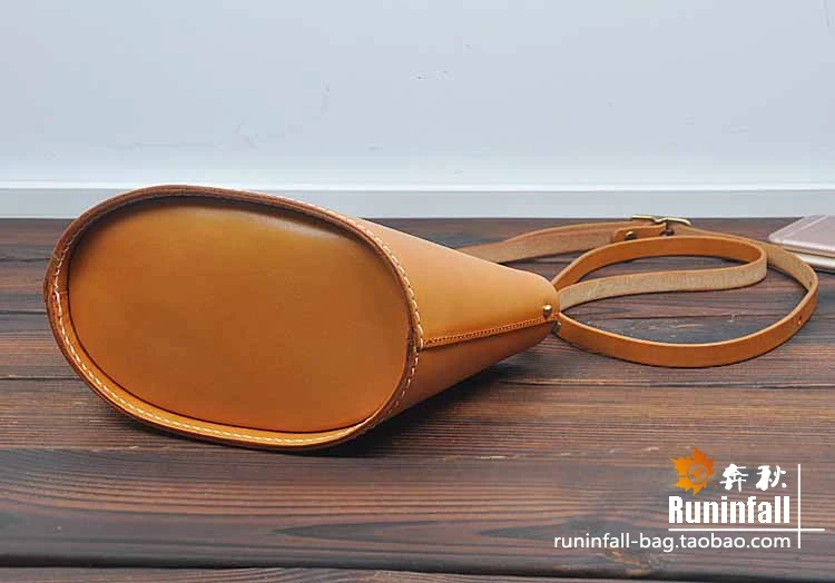 AETOO 2017 new original hand-made tannage leather retro veneer bag leather leather Japan and South Korea zipper messenger bucket