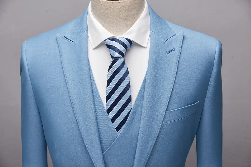 Мода 2019 г. Новый высокое качество мужские светло голубой цвет королевские костюмы Формальные комплект из 3 предметов Свадебные Жених фраки