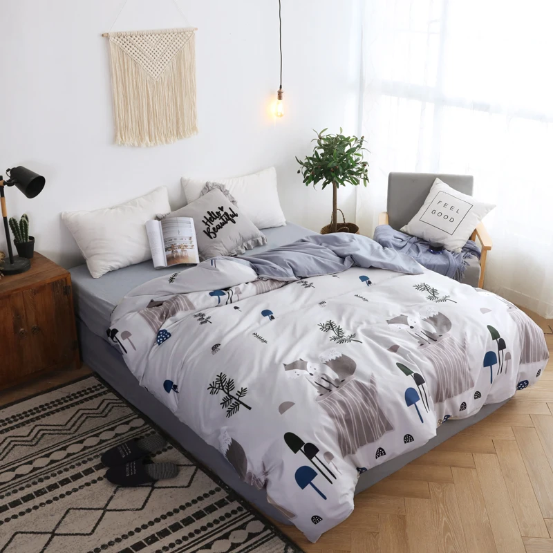 

Kids Gray Three Squirrel Duvet Cover with Zipper 1 Pc Comforter/Quilt/Blanket Cover 150*200cm,180*220cm,200*230cm,220*240cm Size