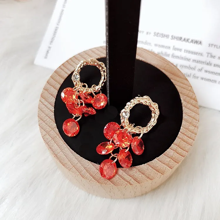 

Shiny Side New Fashion Brand Jewelry Red Crystal Tassel Stud Earrings for Women Gift Simple Style Earrings