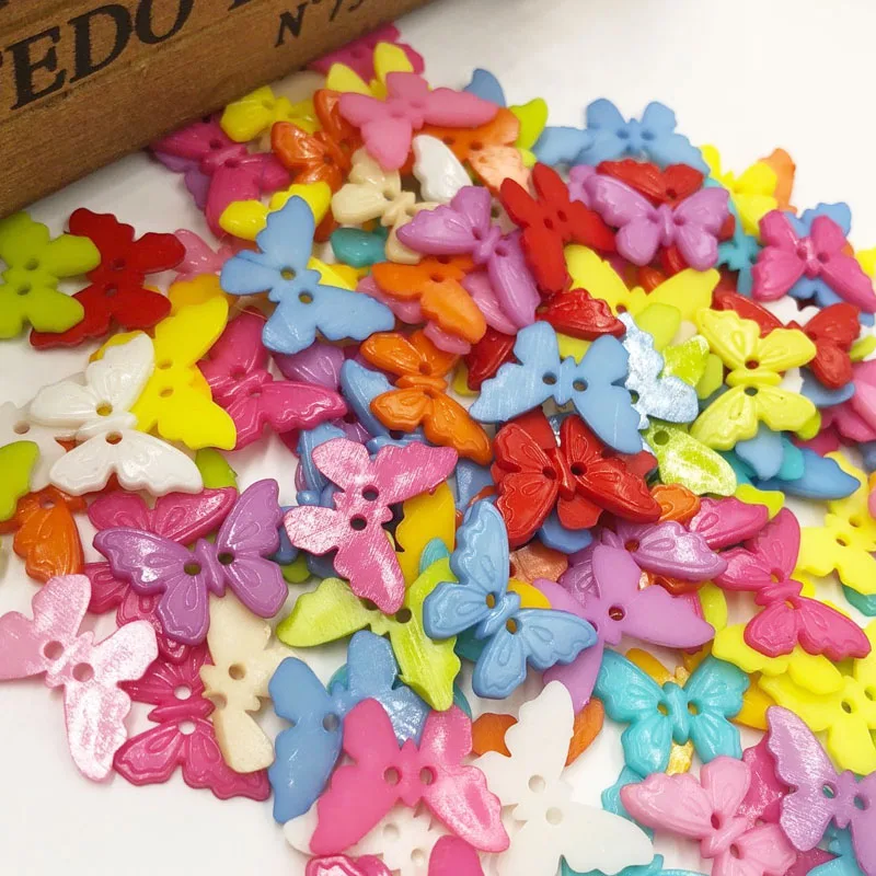 

10/50/100pcs Wholesale Mixed Color butterfly Shape 2 Hole PLASTIC Button Fit Sewing Scrapbooking Apparel Sewing PT108