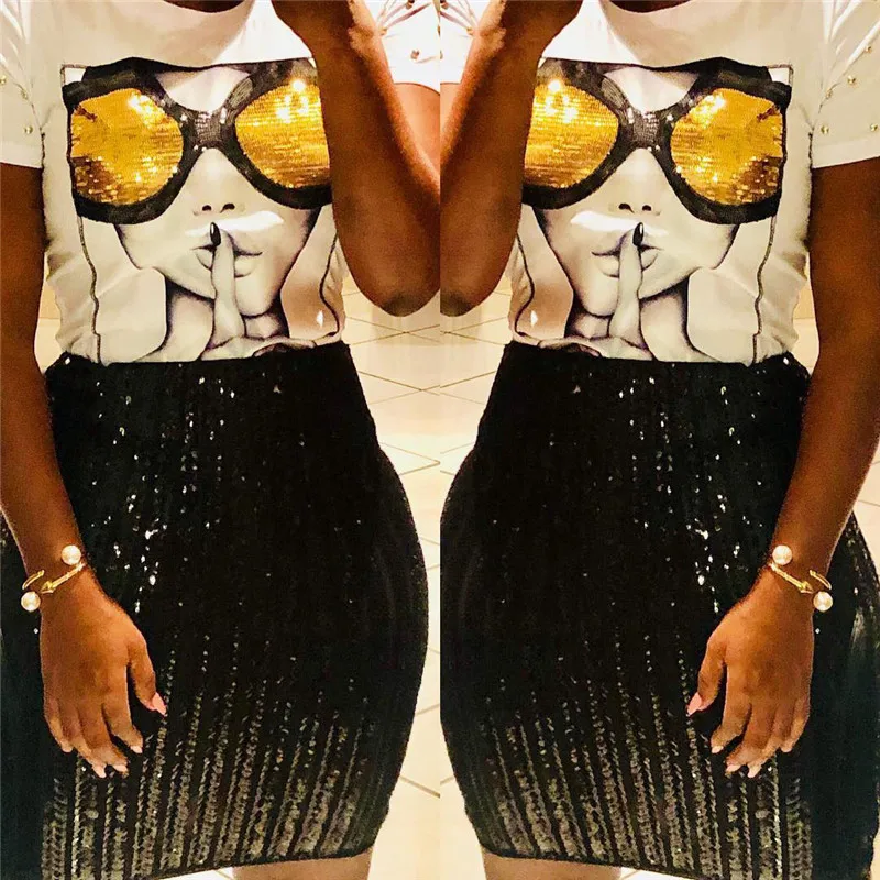 

Plus Size Women Short Sleeve Sequin T-shirt Ladies Beading Shiny Casual Tops Round Neck Character Patch Summer Basic T Shirt XXL