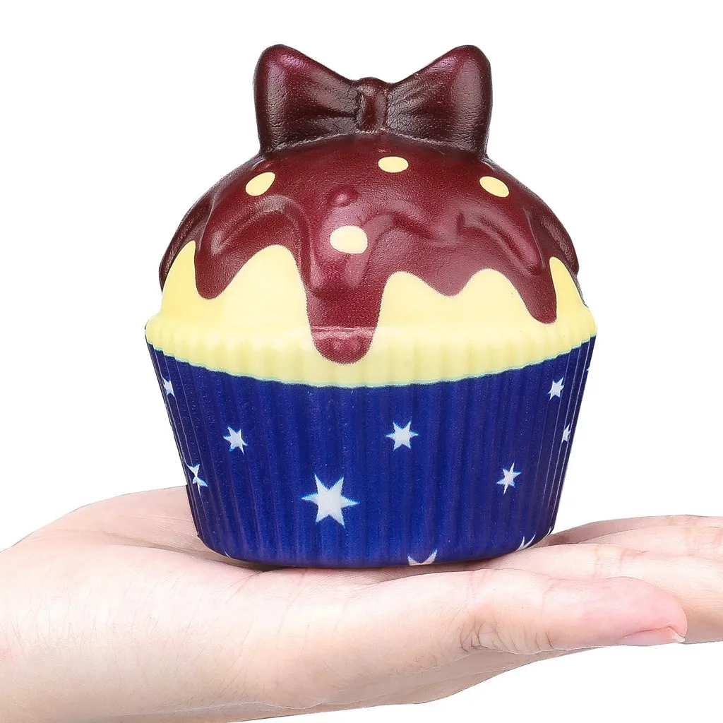 

cartoon Adorable Slow rebound ice cream cake extrusion slowly rises Hand pinch pu simulation decompression handicraft toy L0627