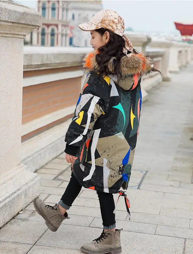 العلامة التجارية نوعية جيدة-30 عزتنا فتاة والفتيان بياضا بطة أسفل جاكيتات الأطفال الدافئة الشتاء الفراء الحقيقي طوق طباعة معاطف ws23