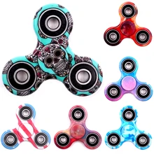 Antistresový plastový spinner s několika potisky