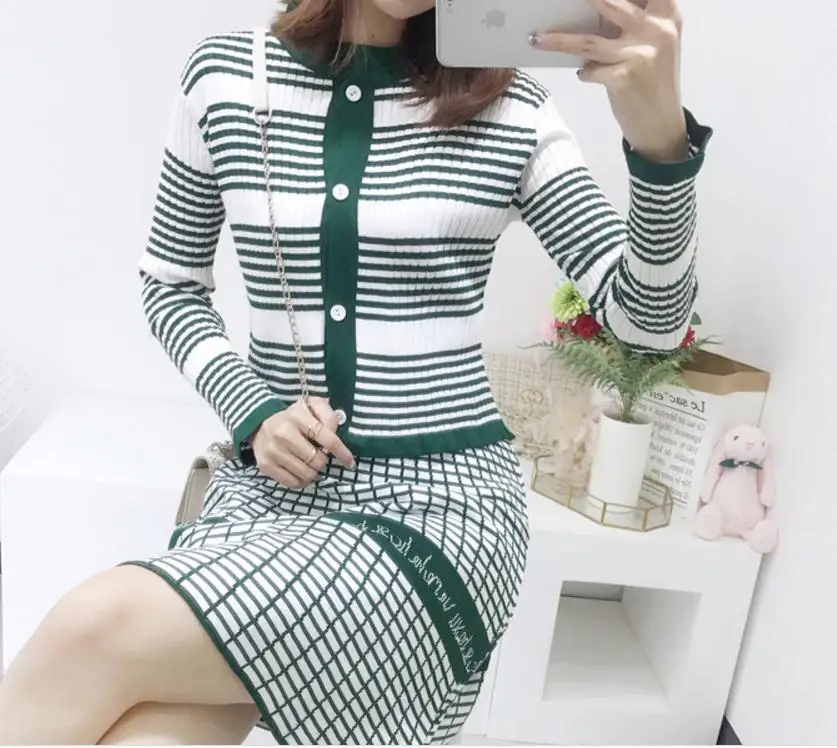 

Free send Autumn female 2018 new style suit stripes cardigan two sets