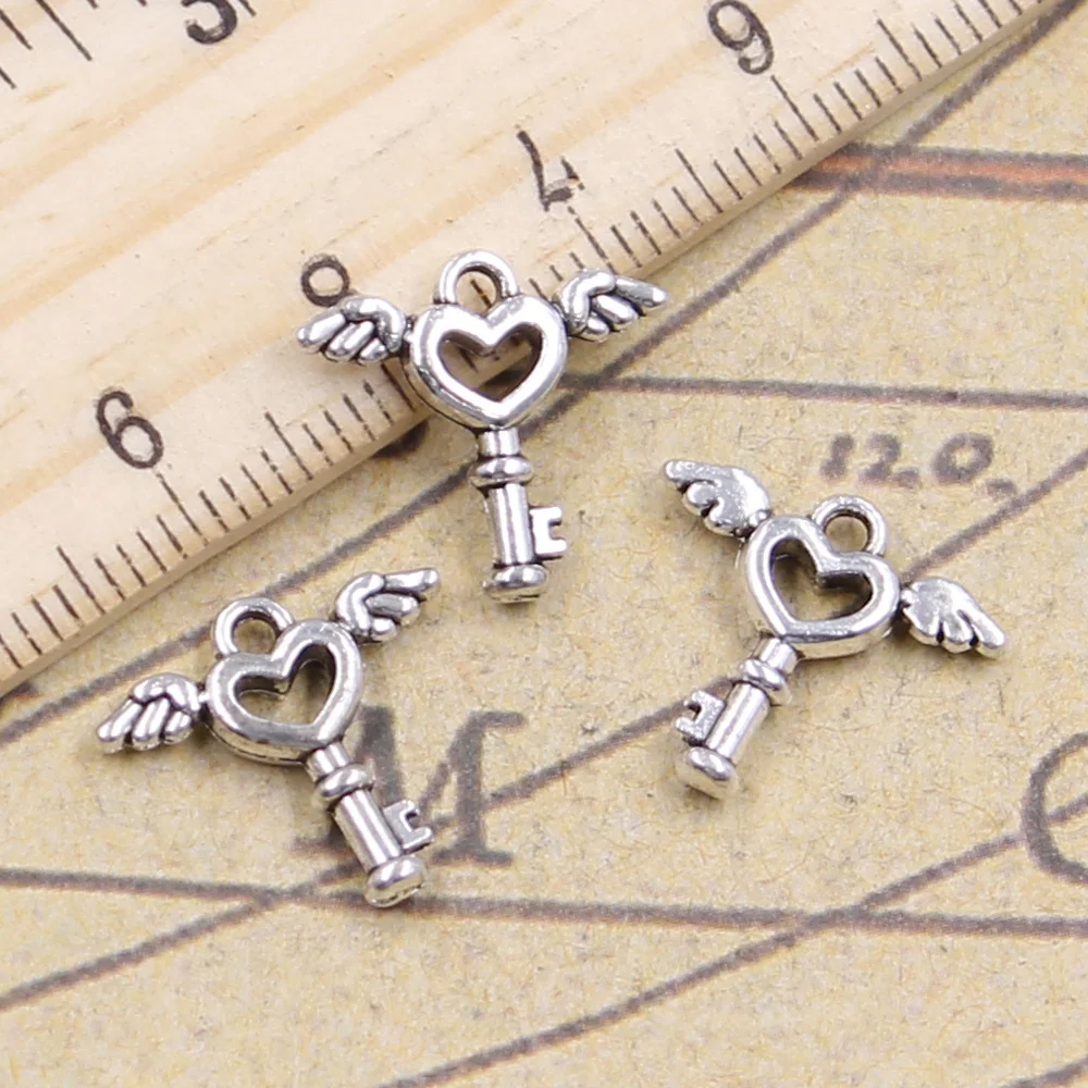 

20pcs/lot Charms fly key 14x14mm Antique Silver Pendants Making DIY Handmade Tibetan Silver Finding Jewelry for Bracelet