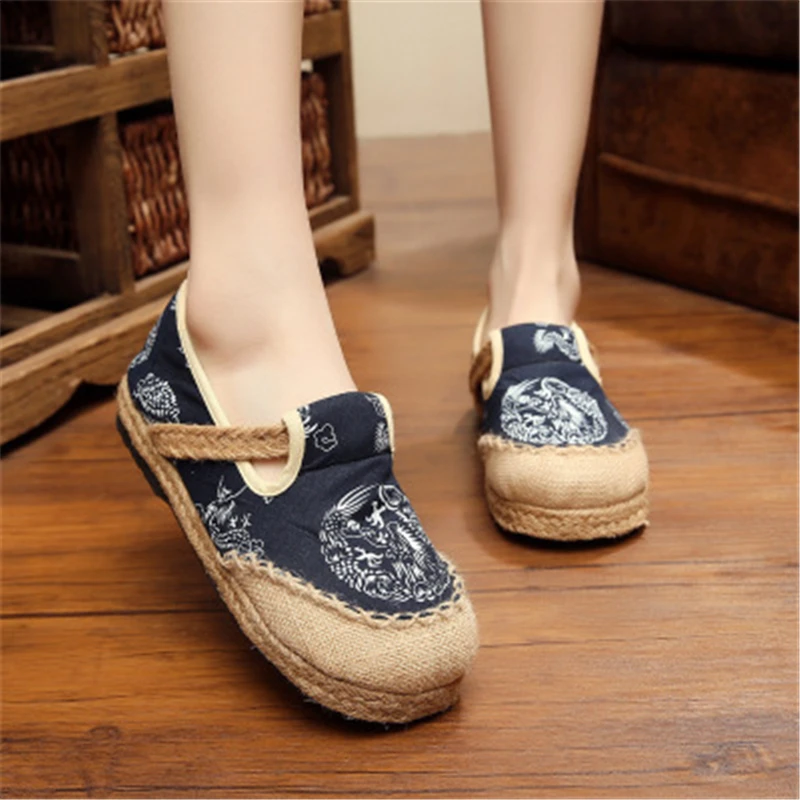 

Embroider Shoes Harajuku Espadrilles Loafers Fashion Women Men Flats Shoes Woman Canvas Light Hard-Wearing Rubber Canvas Slip-On