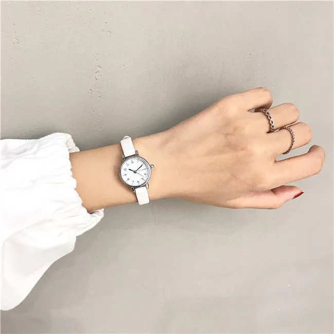 Women's Fashion White Small Watches 2019 Ulzzang Brand Ladies Quartz Wristwatch Simple Retr Montre Femme With Leather Band Clock