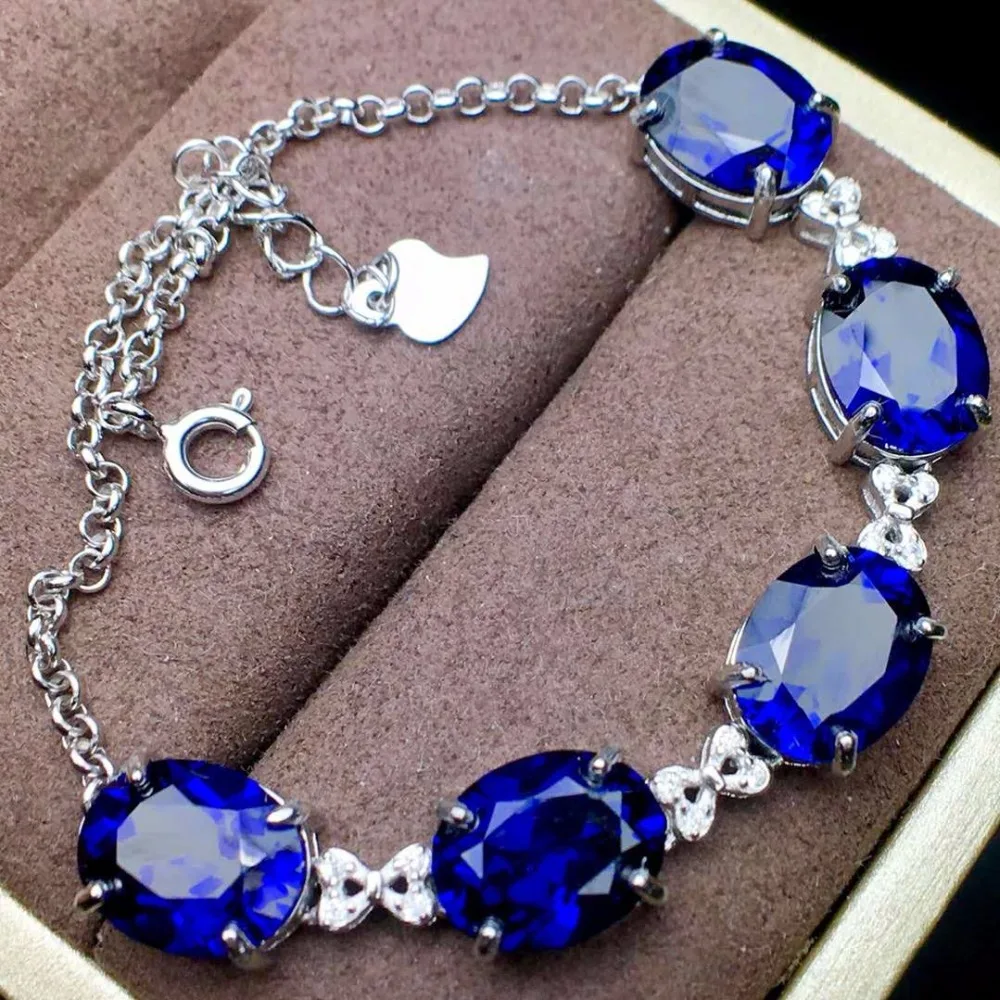 

Premium Sapphire Bracelet, symbol of loyalty, loyalty, love and honesty, jewel size 8 * 10mm!