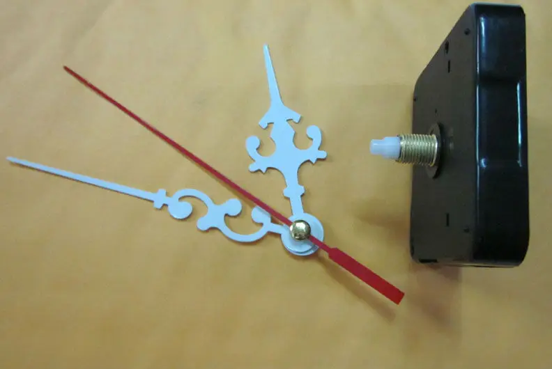 Wholesale and retail DIY small clock accessories 100Set short Quartz