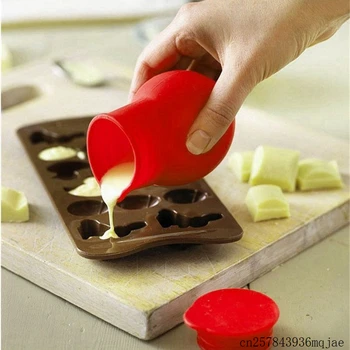 

50pcs Chocolate Melting Pot Mould Butter Sauce Milk Baking Silicone Pouring Cup for Kitchen Cooking Tools