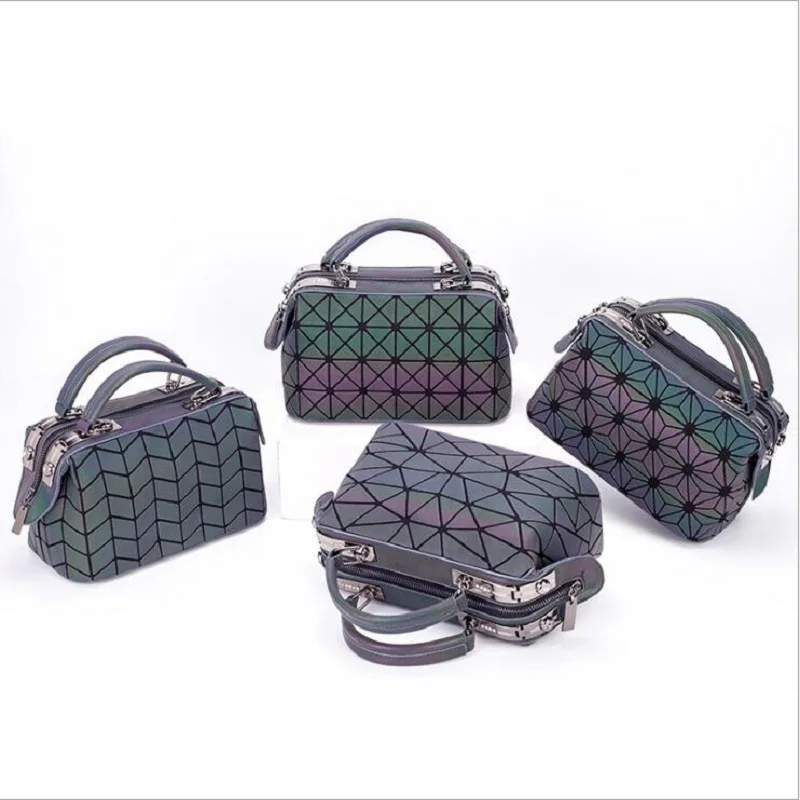 

Luxury Handbags Women Designer bags Luminous geometric Bao Diamond geometric Shoulder Bag Pillow shape Messenger Crossbody bolso