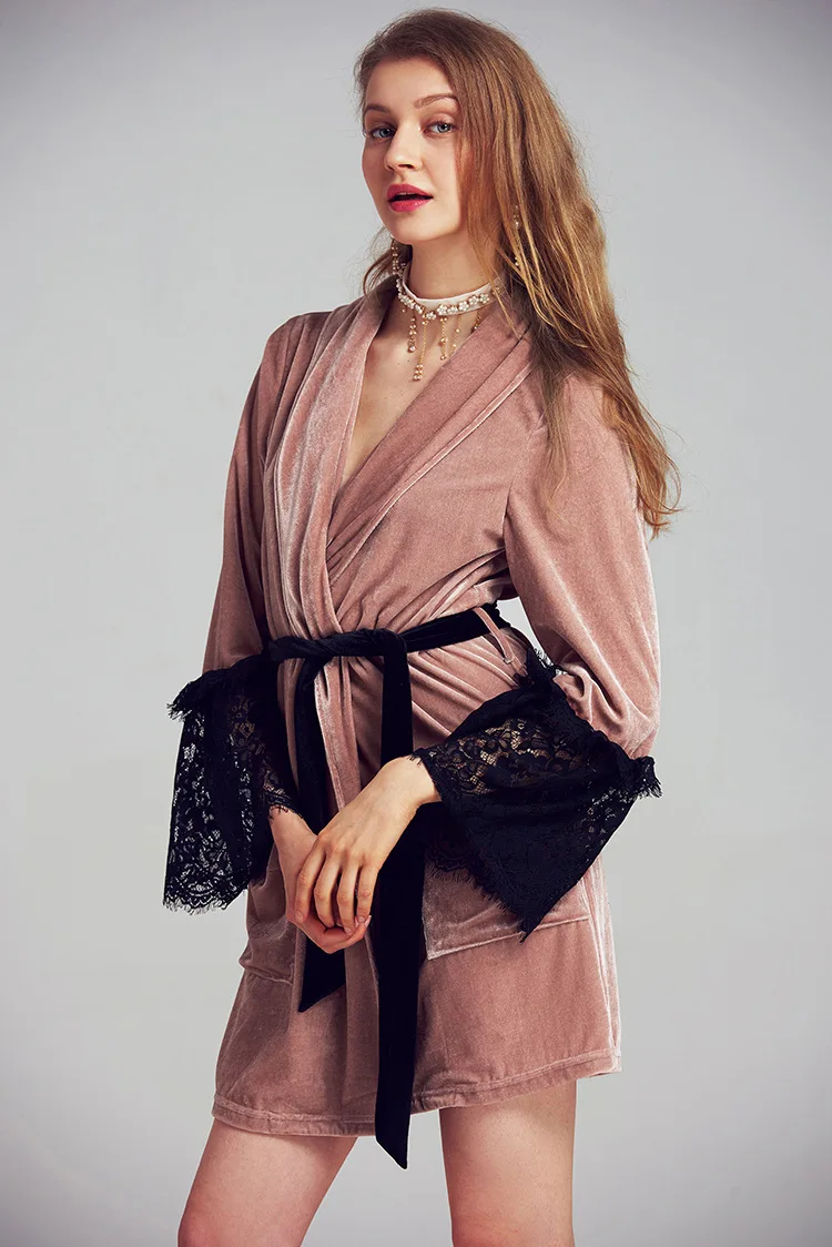 4419618936_1095558833