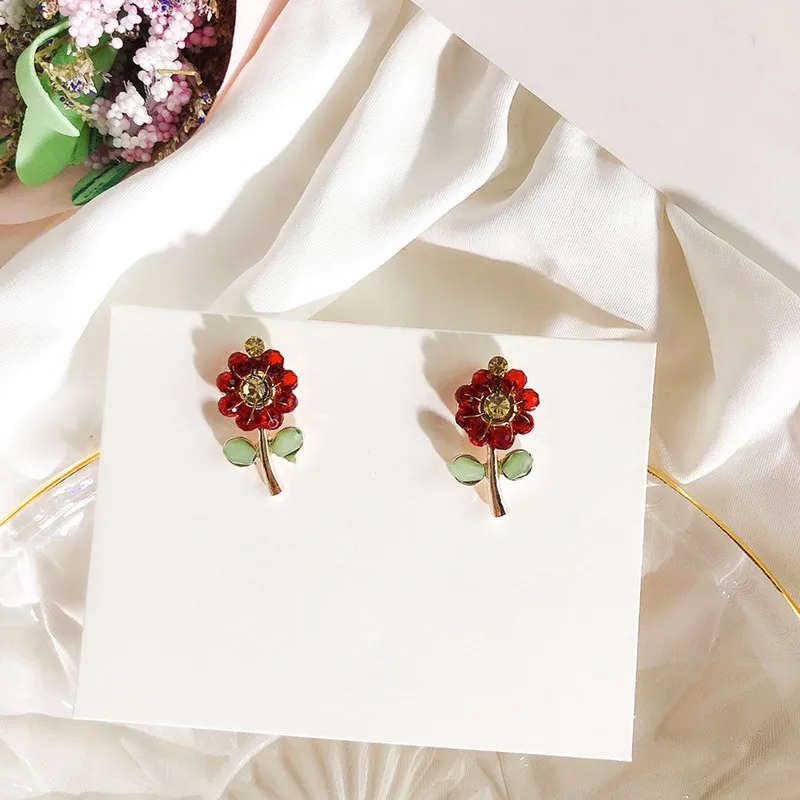 

Dominated 2019 New Color Crystal Petal Women Earrings Fashion exquisite Drop earrings Jewelry
