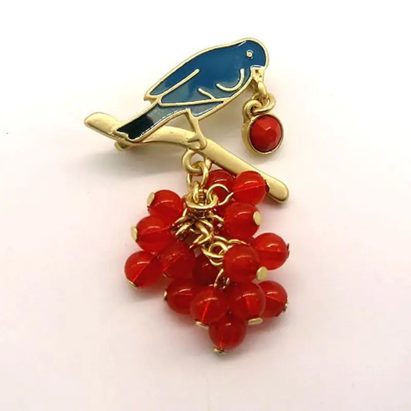 

2018 new fashions, dripping oil, red beads, female animals, birds, brooches.