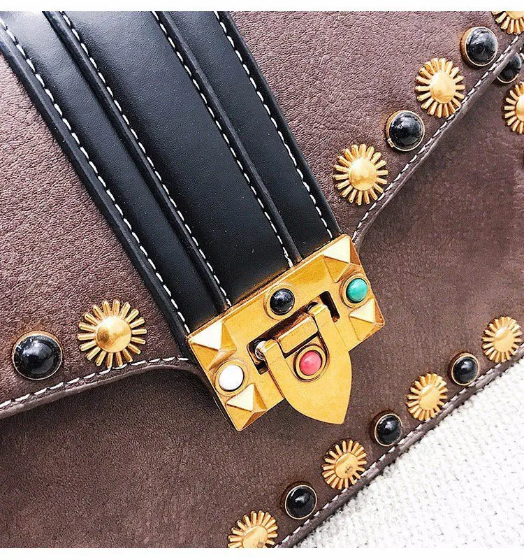 Women's Rivets Vintage Leather Crossbody Bag Small Black Brown Punk Handbag Lock Decoration Shoulder Bag Designer Cross Body Bag (15)