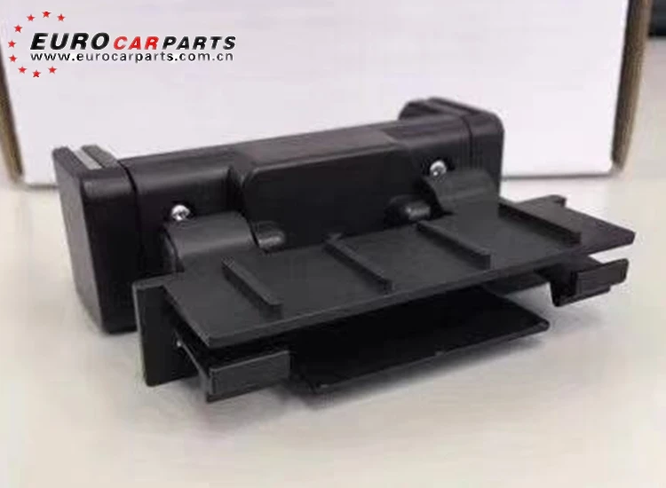 W463 phone bracket 2