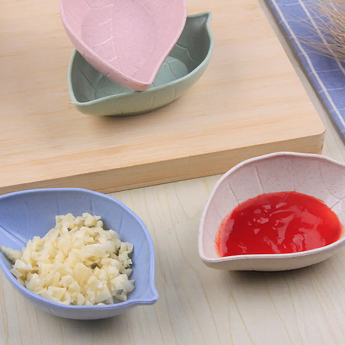 

1Pc Leaves Shape Wheat Straw Bowl Vinegar Seasoning Solid Soybean Dish Sauce Salt Snack Small Plate Kitchen Tool
